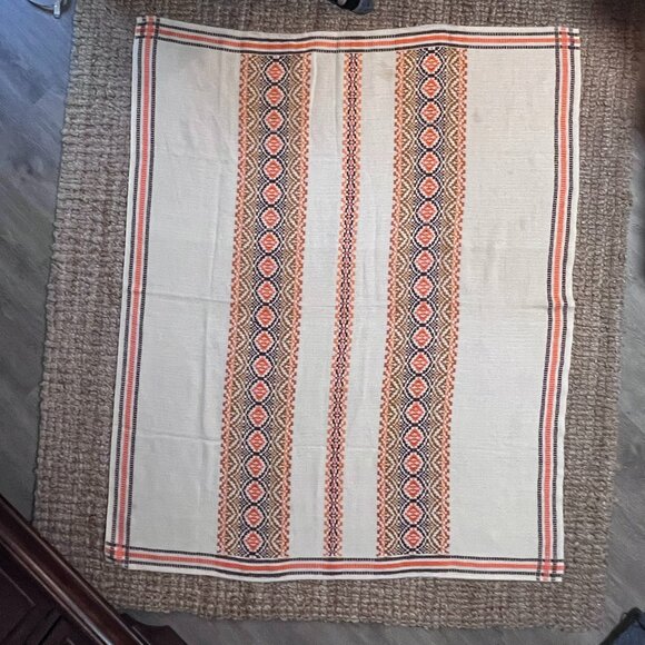 (VHD) Vintage Embroidered Gamcha Table Cloth 60/70. - Picture 1 of 10